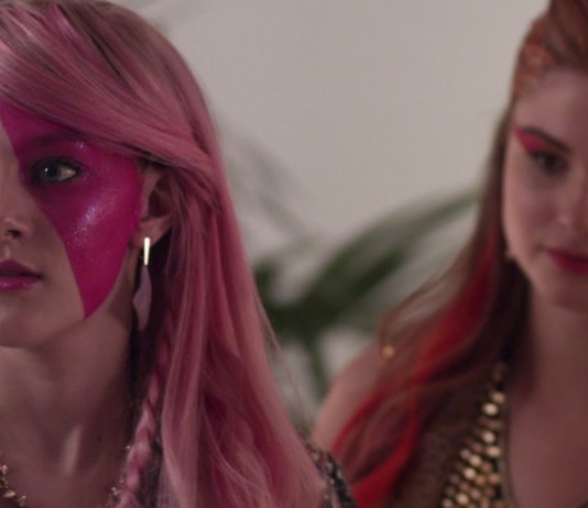 ‘Jem y los Hologramas’ – Trailer 2 (V.O.) (HD)