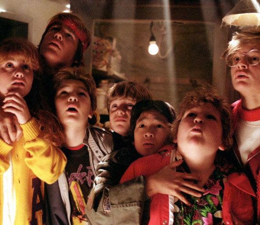 Los Goonies (1985) – Trailer (VOSE)