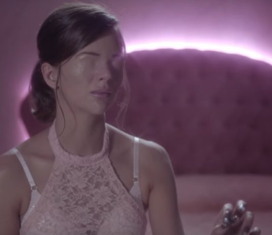 ‘Pieles’ – Trailer (HD)