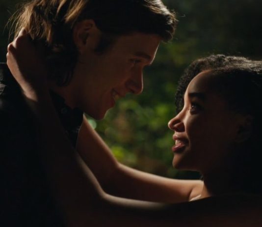 ‘Everything, everything’ – Trailer 1(VO) (HD)