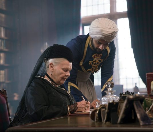 ‘La Reina Victoria y Abdul’ – Trailer español (HD)