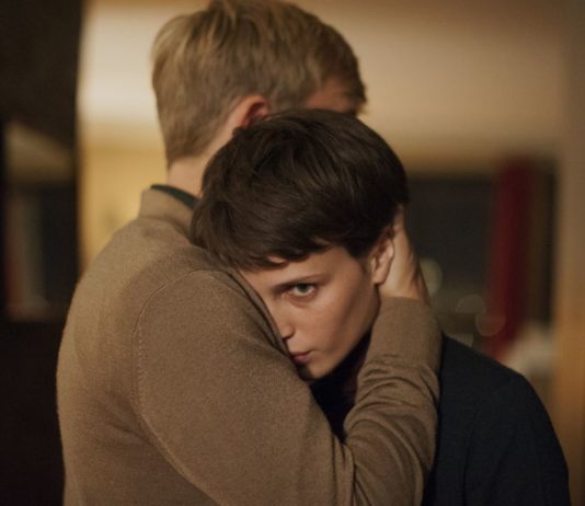 ‘El amante doble’ – Trailer español (HD)