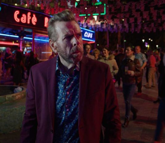 ‘Nieva en Benidorm’ – Trailer final español