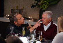 ‘Ahora los suegros son ellos’ – Trailer español