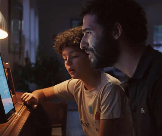 ‘Club kid’ – Trailer (VOSE)