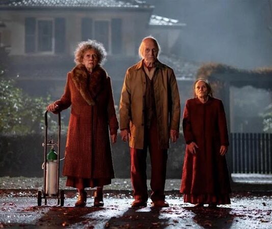 ‘Insidious: Fuera del más allá’ – Trailer final español